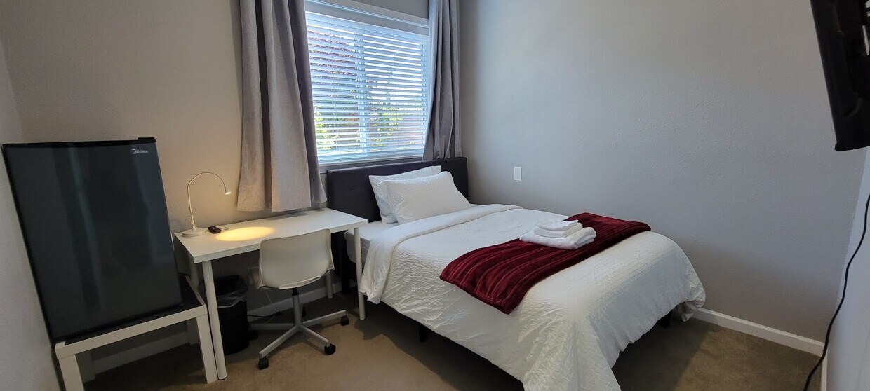 Photo - 8030 238th St SW (Edmonds, WA)