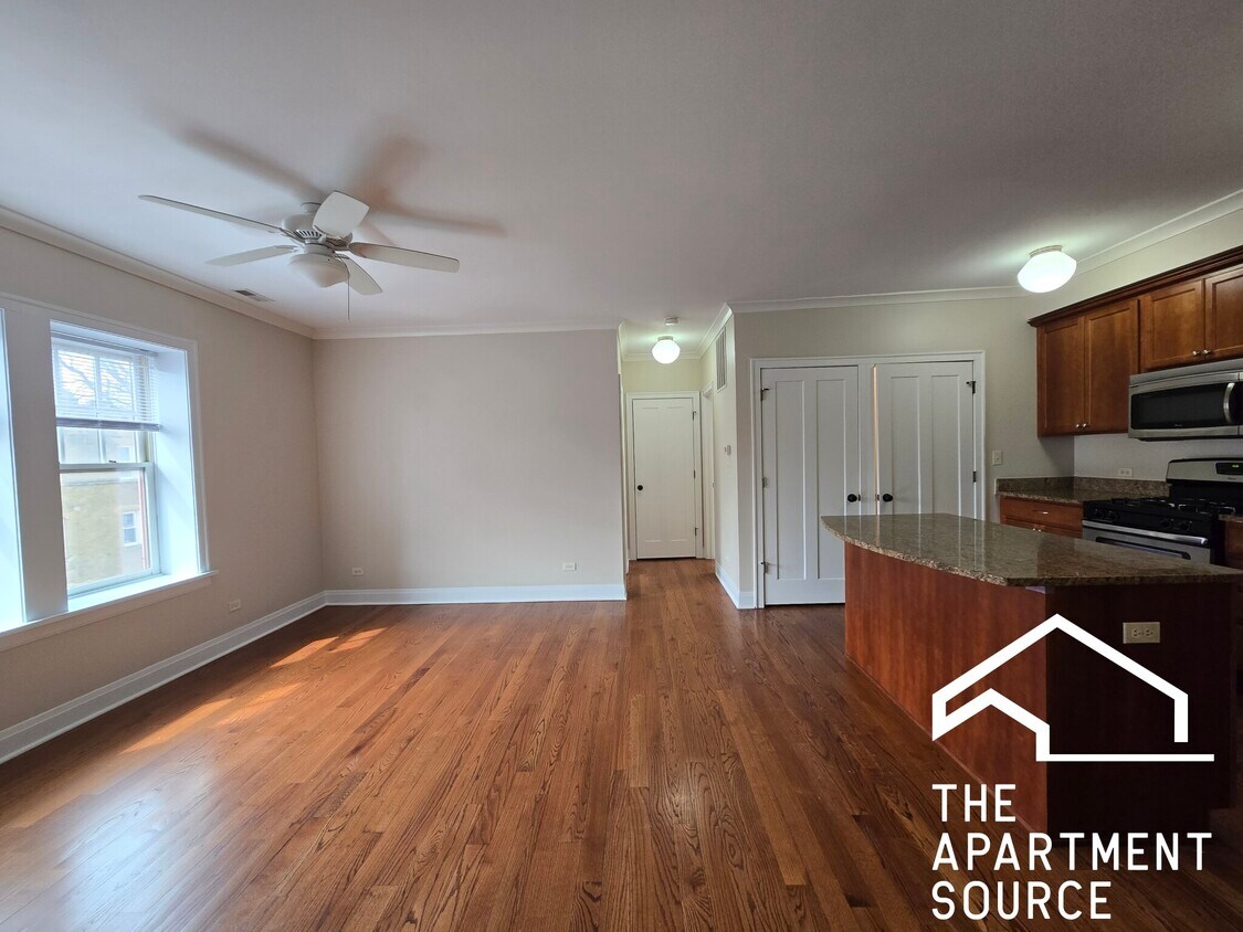 Foto principal - 2704 W Ainslie St