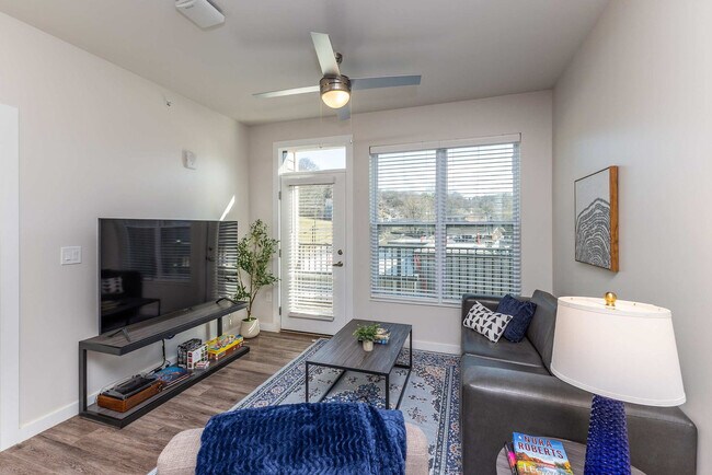 Foto del edificio - 1001 Marshall Ave