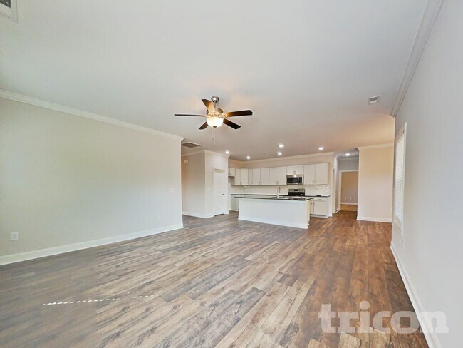 Building Photo - 107 D L Phillips Ln