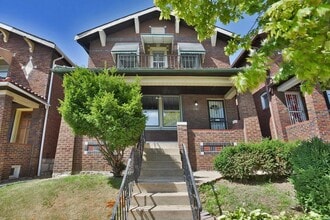 Building Photo - 3651 Winnebago St Building Photo - 3651 Winnebago St