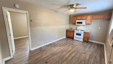 Building Photo - 83574 Tourmaline Ave