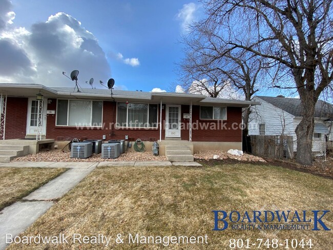 Building Photo - 191 N Pinehurst Ave
