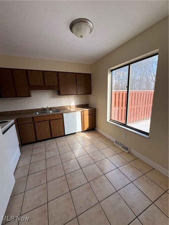 Foto del edificio - 2398 Echo Valley Dr