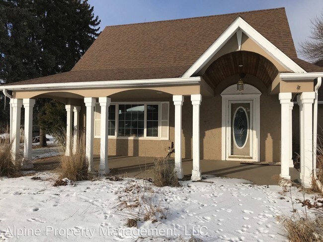 Building Photo - 4 br, 2 bath House - 335 Vernon Dr.