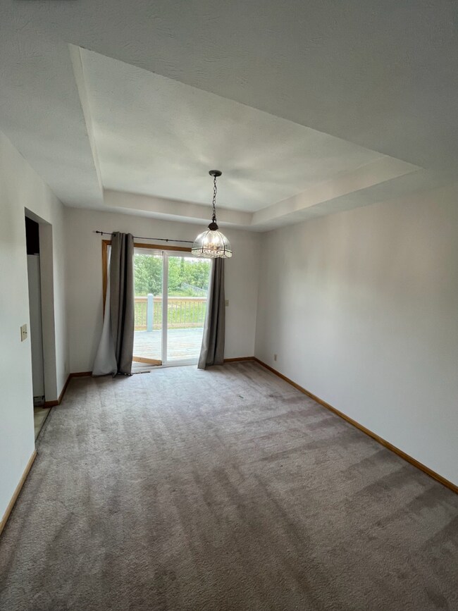 Foto del edificio - 4-Bedroom Plattsmouth Home with Lake Access!!
