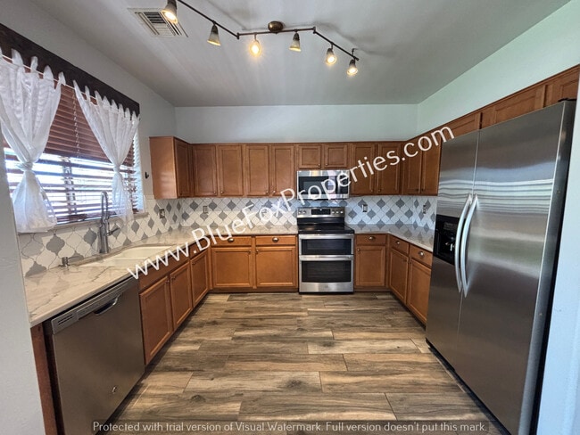 Building Photo - 8918 N Misty Brook Dr