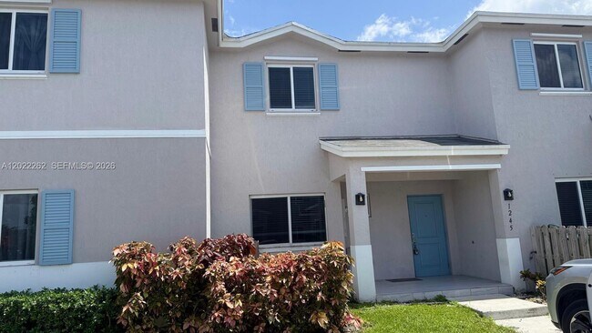Foto del edificio - 1245 NW 3rd Ln