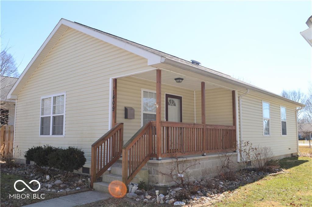 Primary Photo - 1409 Hannibal St