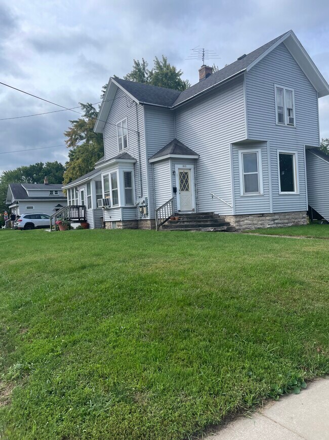 Building Photo - 803 Florida Ave