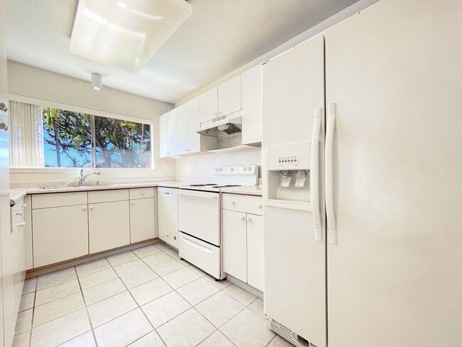 Foto del edificio - Pet Friendly Kapolei House with A/C