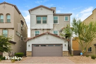 Building Photo - 803 N Water St