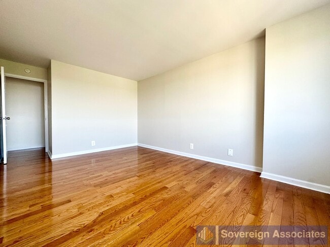 Foto del edificio - 40 E Sidney Ave