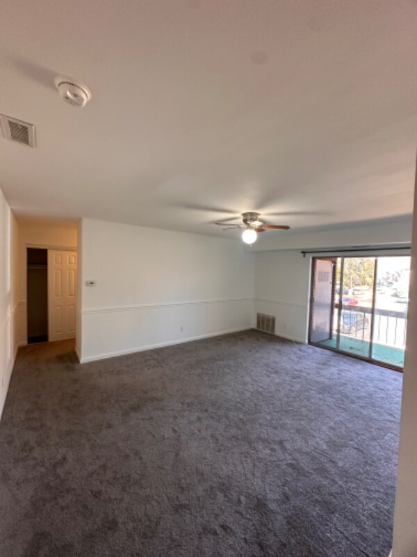 Building Photo - 222 Echelon Rd