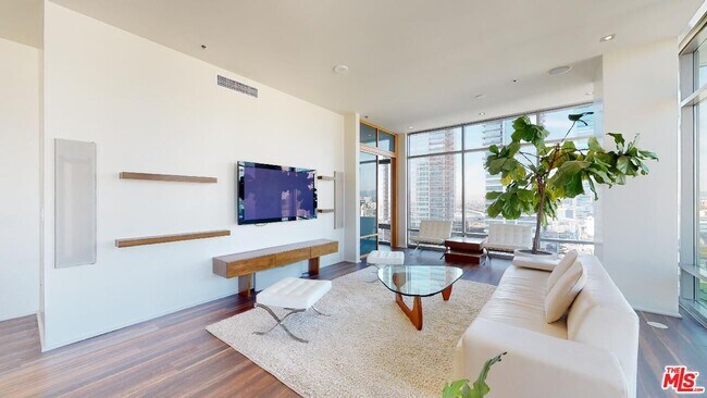 Foto del edificio - 1100 S Hope St