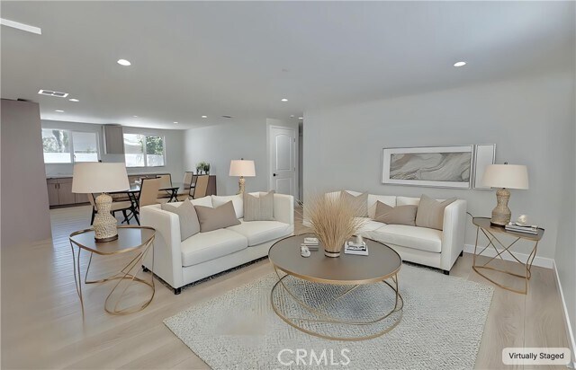 Foto del edificio - 7728 Laurel Canyon Blvd