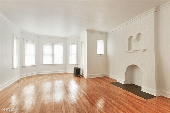 Foto del edificio - 1748 E 71st Pl