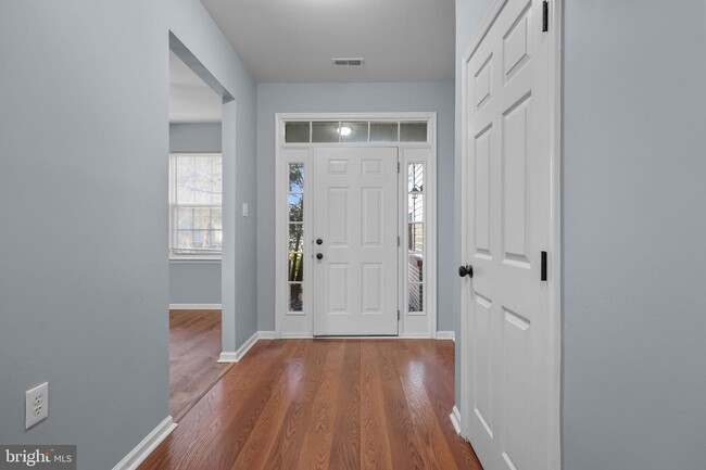 Building Photo - 61 Bluebonnet Rd