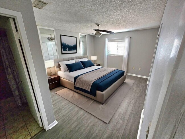 Building Photo - 7015 Cognac Dr