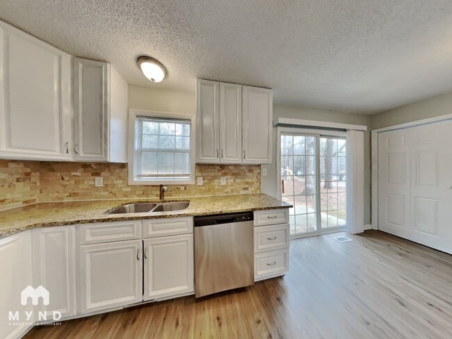 Building Photo - 177 Percheron Dr