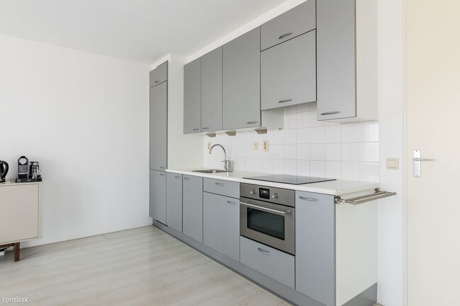 Foto del edificio - 303 10th Ave