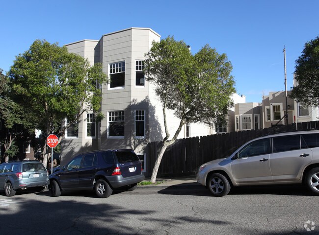 Building Photo - 2103 Ellis St