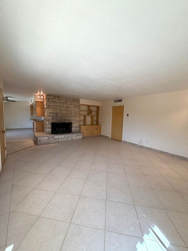 Foto del edificio - Cozy 2 Bedroom 1.5 Bathroom
