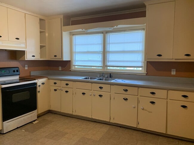 Building Photo - 307 Rosedale Pl