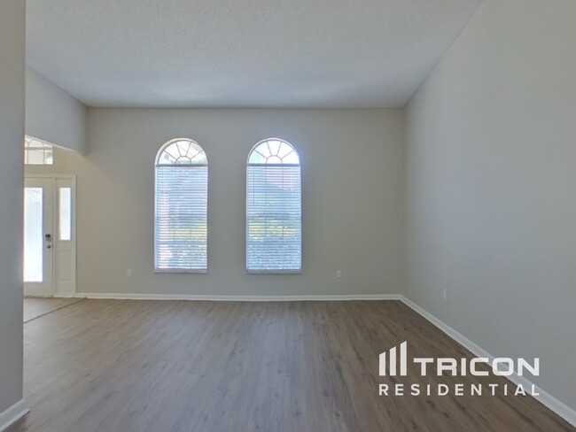 Building Photo - 1559 McAuliffe Ln