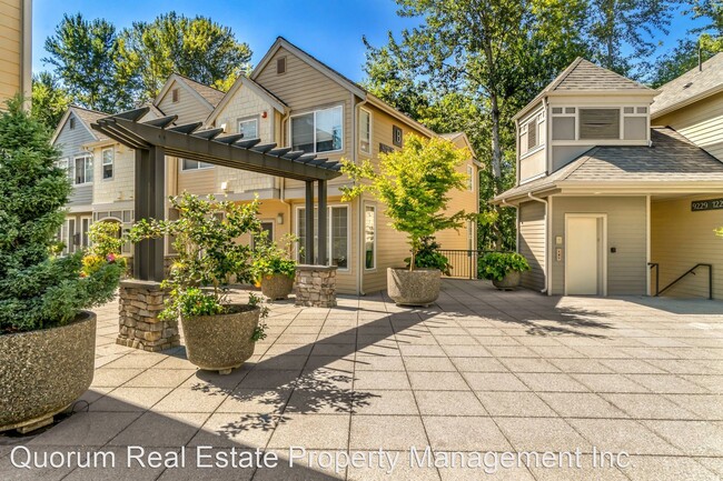 Building Photo - 2 br, 2.5 bath House - 9217 – 122nd Ct NE ...