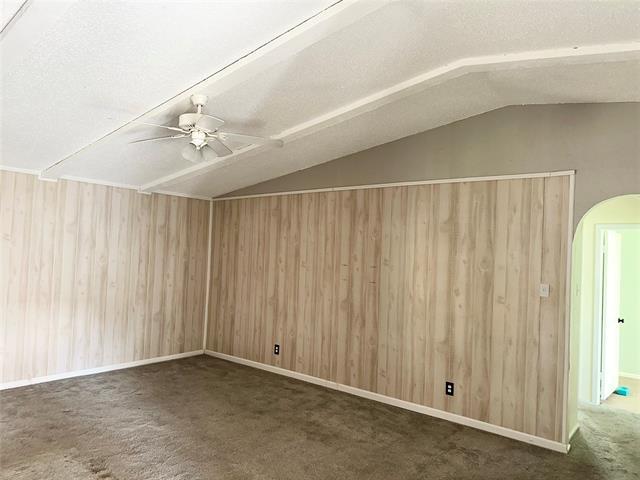 Foto del edificio - 145 Price Dr