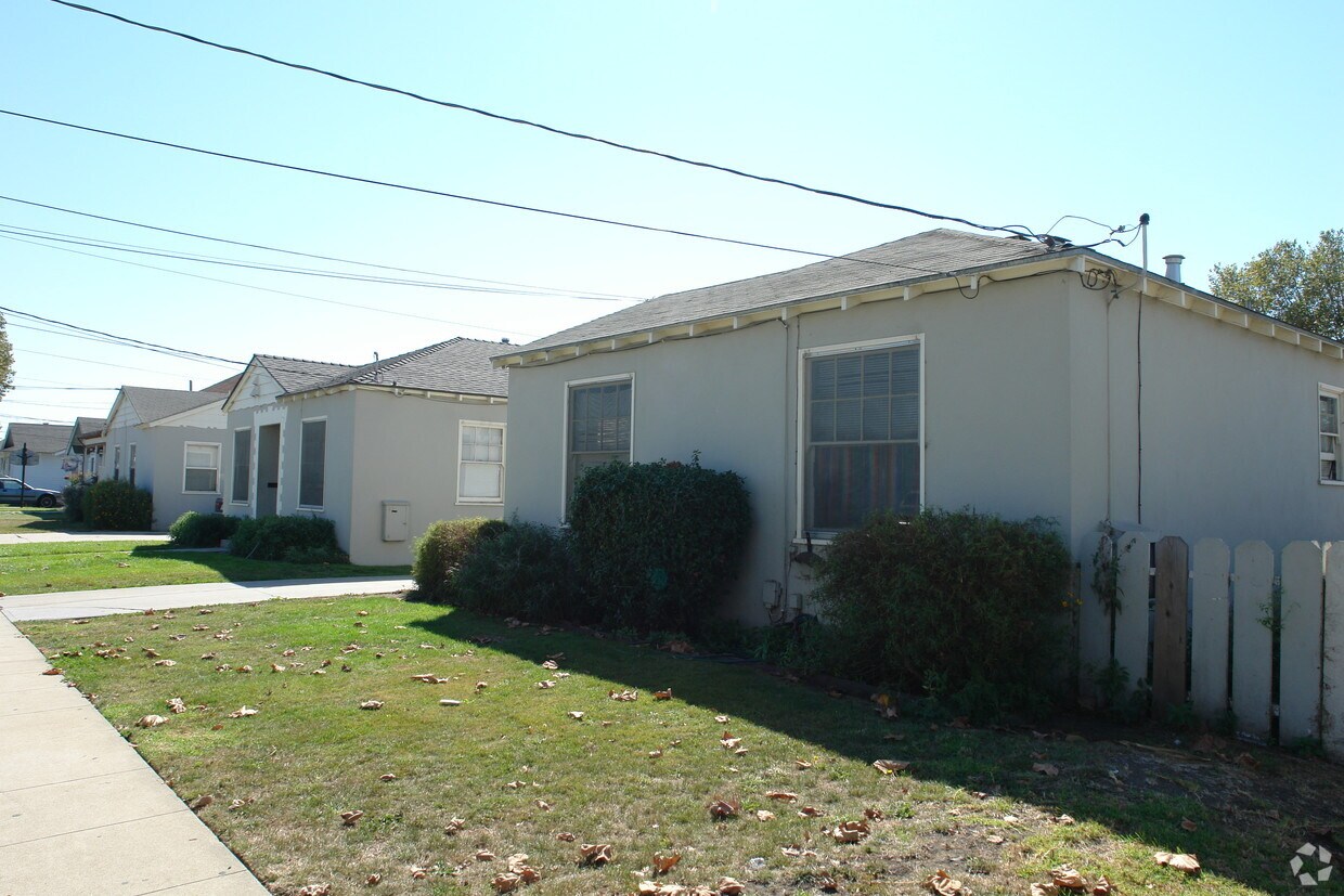 317 Lang St, Salinas, CA 93901 Apartments in Salinas, CA