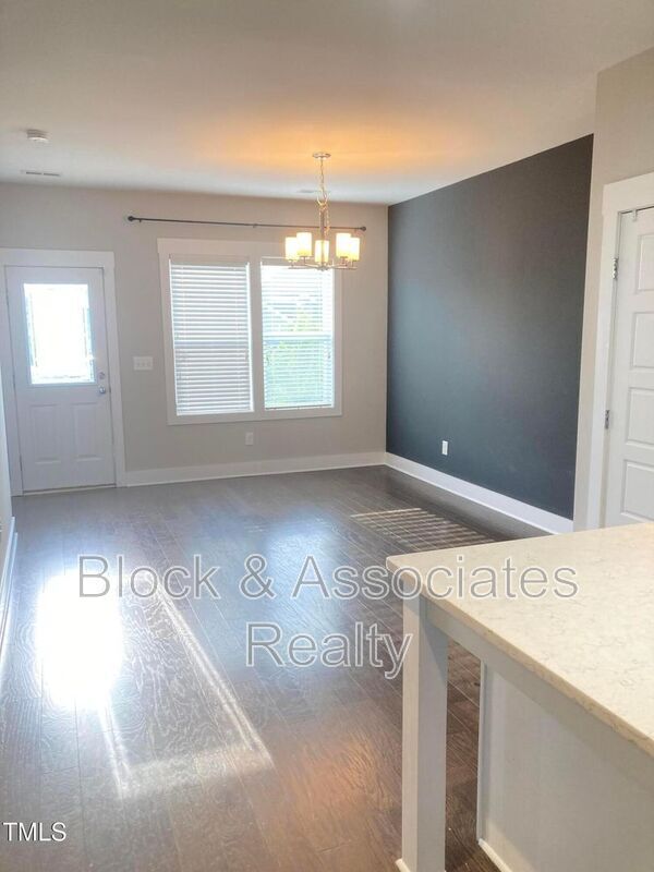 Building Photo - 608 Mill Station Ln