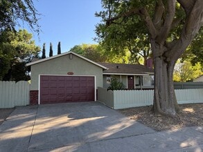Building Photo - 1632 Pimlico Dr