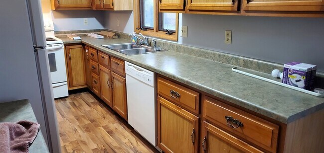 Foto del edificio - 728 N 2853rd Rd