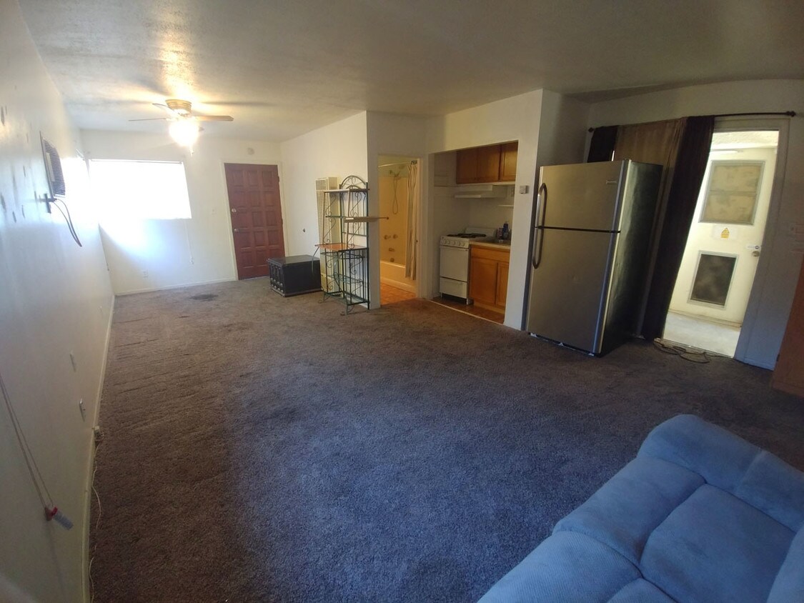 10400 Victor Ave Unit 2, Hesperia, CA 92345 Apartments in Hesperia, CA