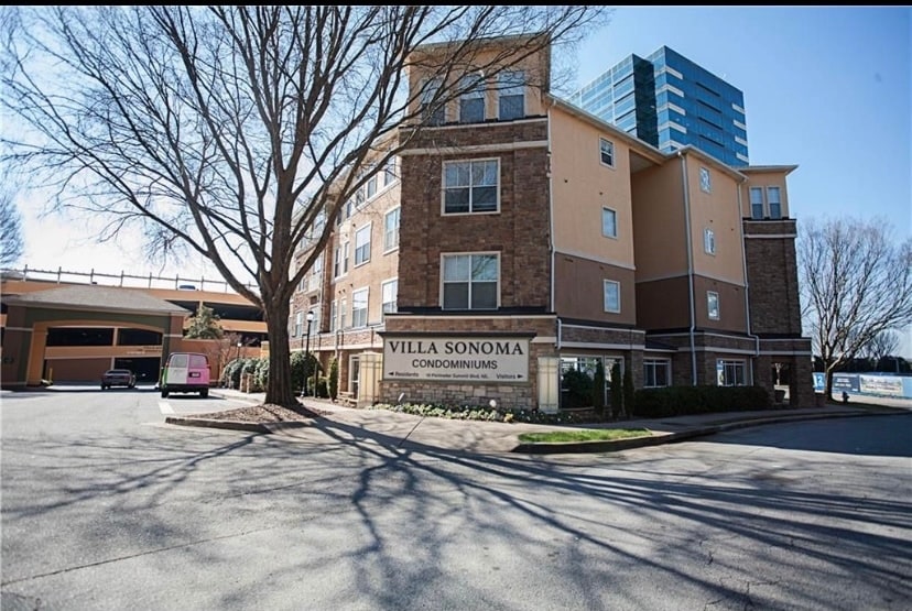10 Perimeter Summit Blvd NE Unit 3302, Brookhaven, GA 30319 Condo for