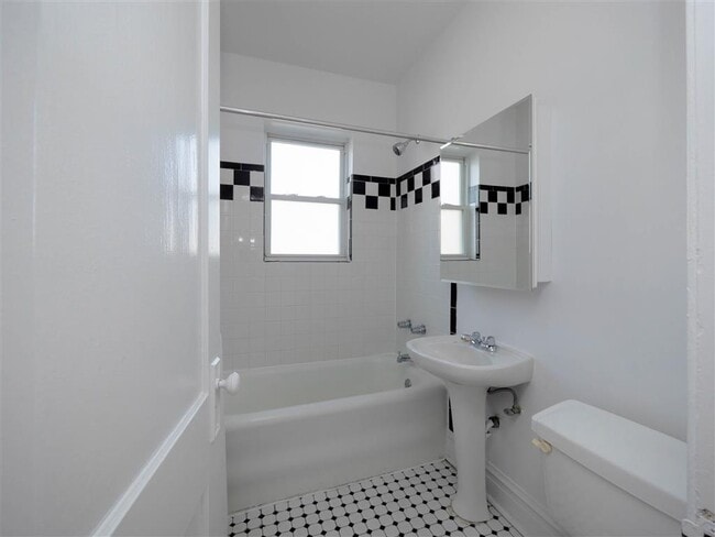 Photo - Green Manor Apartments