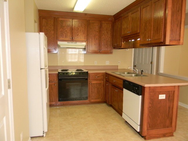 Building Photo - 353 Sawgrass Dr
