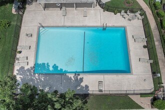 Building Photo - 14515 Wunderlich Dr