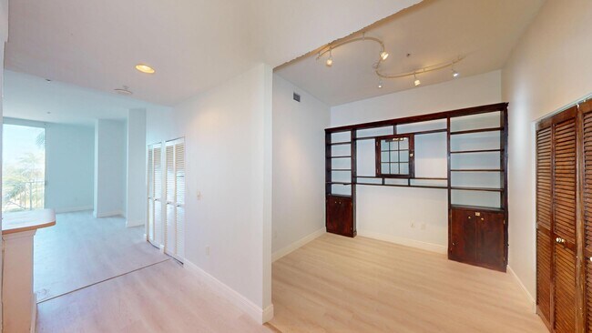 Foto del edificio - 255 Evernia St
