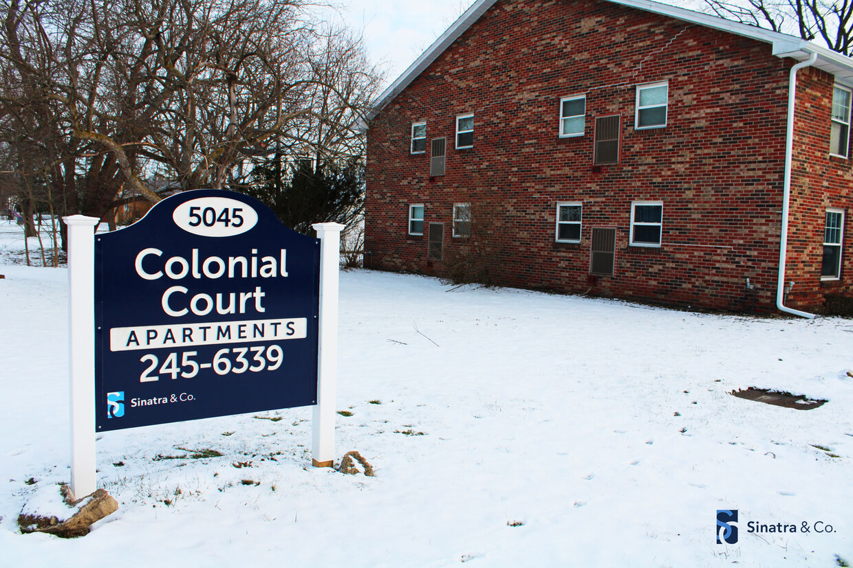 Primary Photo - Colonial Court Apartments