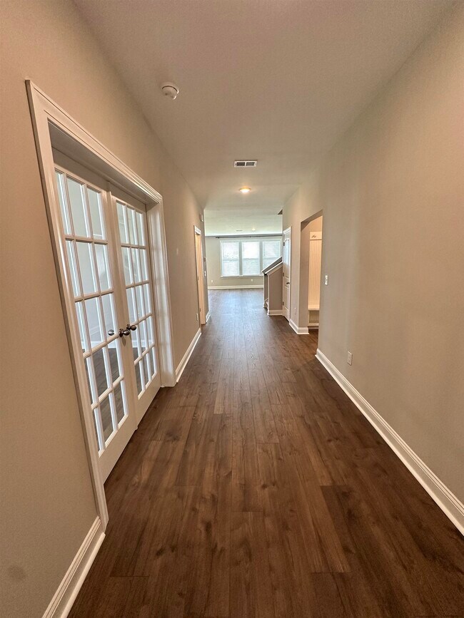 Foto del edificio - 686 Oyster Dr