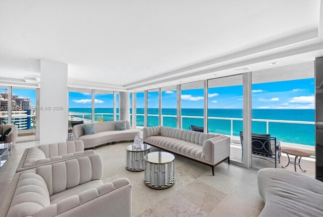 Foto del edificio - 5025 Collins Ave