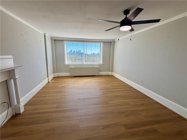 Foto del edificio - 2479 Peachtree Rd NE