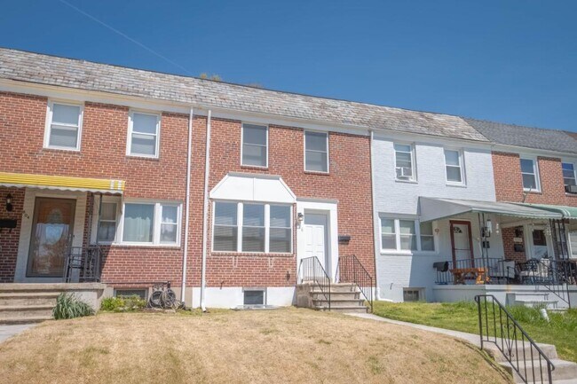 Foto del edificio - 806 Benninghaus Rd