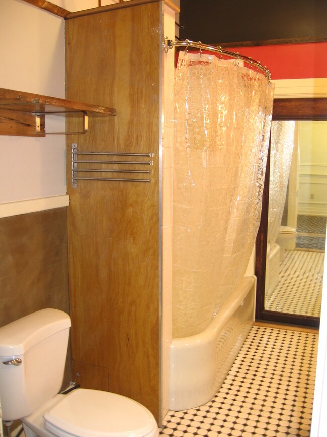 Foto del edificio - 40 W 4th St