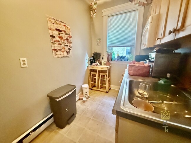 Building Photo - 1665 Commonwealth Ave