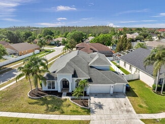 Building Photo - 10341 Meadow Crossing Dr