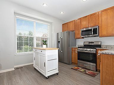 Building Photo - Stylish & Move-In Ready Home in Prime Aurora Location